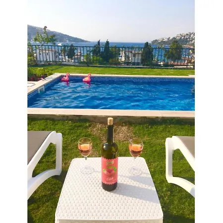 Gillas Villas *